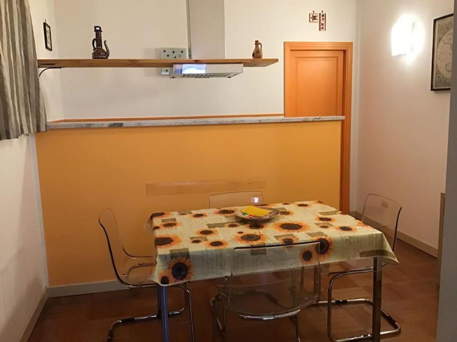 Appartamento Alessandro Al Porto Палермо Екстериор снимка
